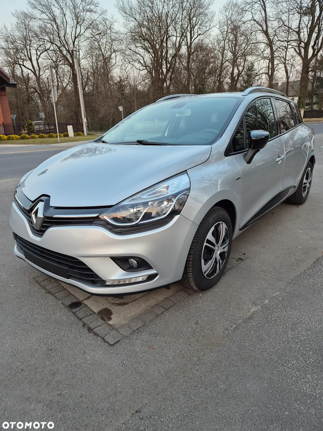 Renault Clio Grandtour (Energy) TCe 90 Start & Stop LIMITED - 3