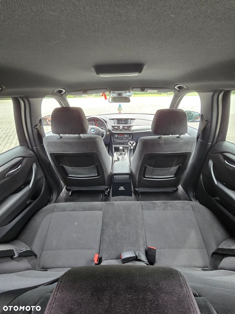 BMW X1 xDrive18d xLine - 16