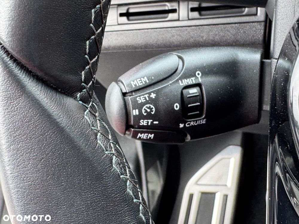 Peugeot 3008 BlueHDi 130 Stop & Start Allure Pack - 17