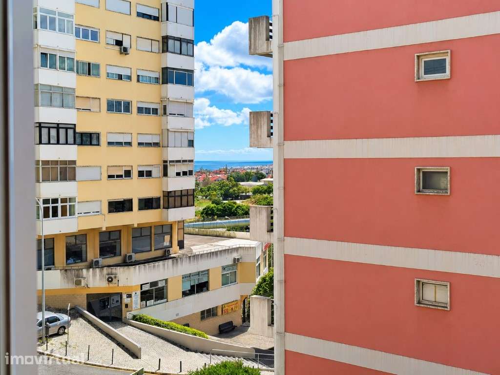 Apartamento T1 Renovado | Áreas Generosas | Paço de Arcos - Grande imagem: 3/9