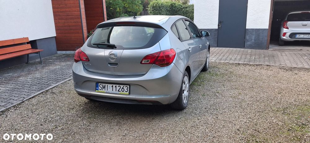 Opel Astra - 1