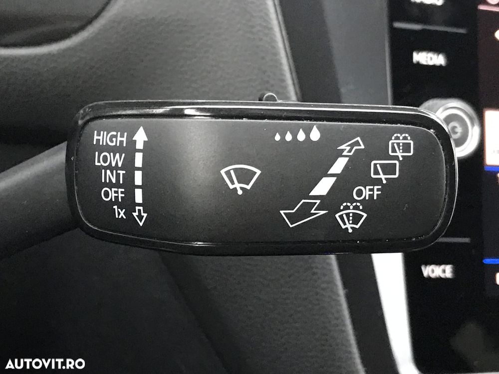 Volkswagen Tiguan 2.0 TDI DSG Life - 23