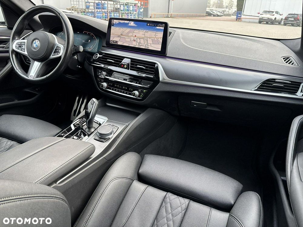 BMW Seria 5 520d M Sport sport - 19