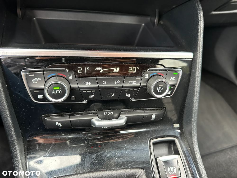 BMW Seria 2 216d Advantage - 22