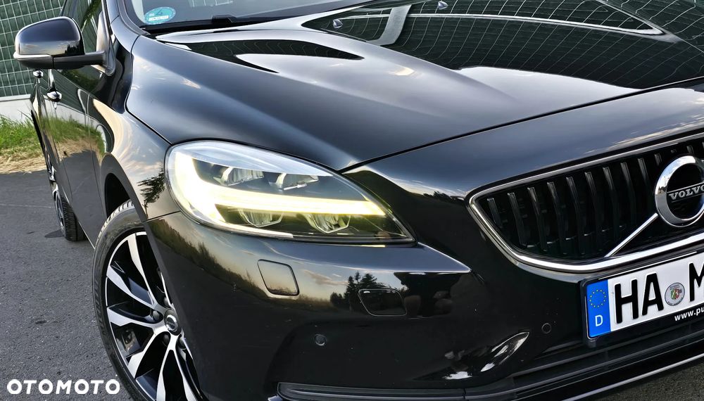 Volvo V40 T2 Drive-E Momentum - 10