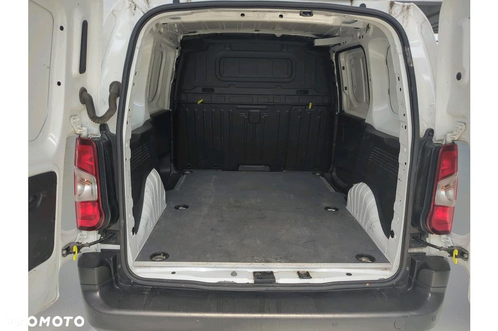 Toyota ProAce 1.5 D-4D Standard Active 2.3t SalonPL VAT23% - 9