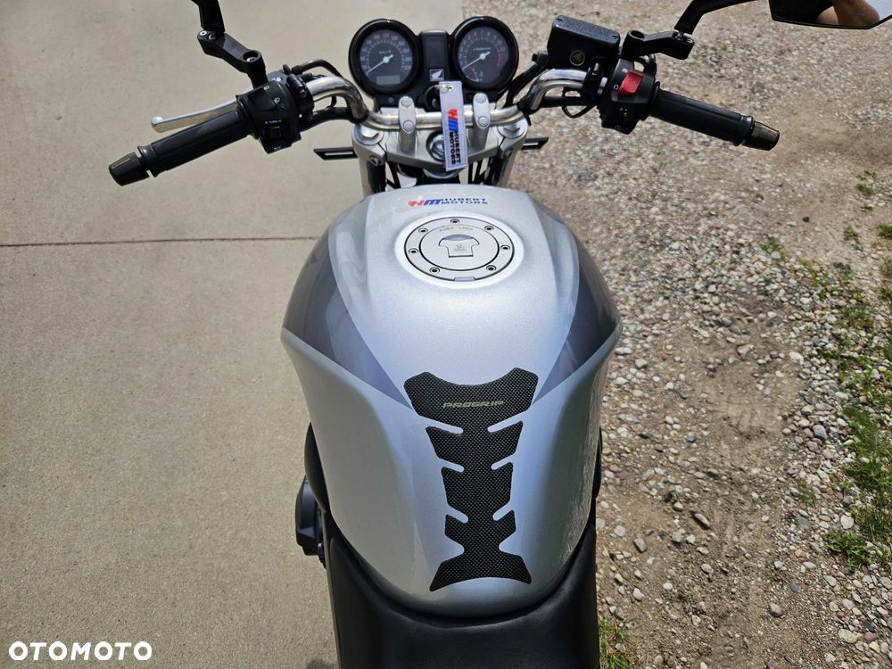 Honda CBF - 33