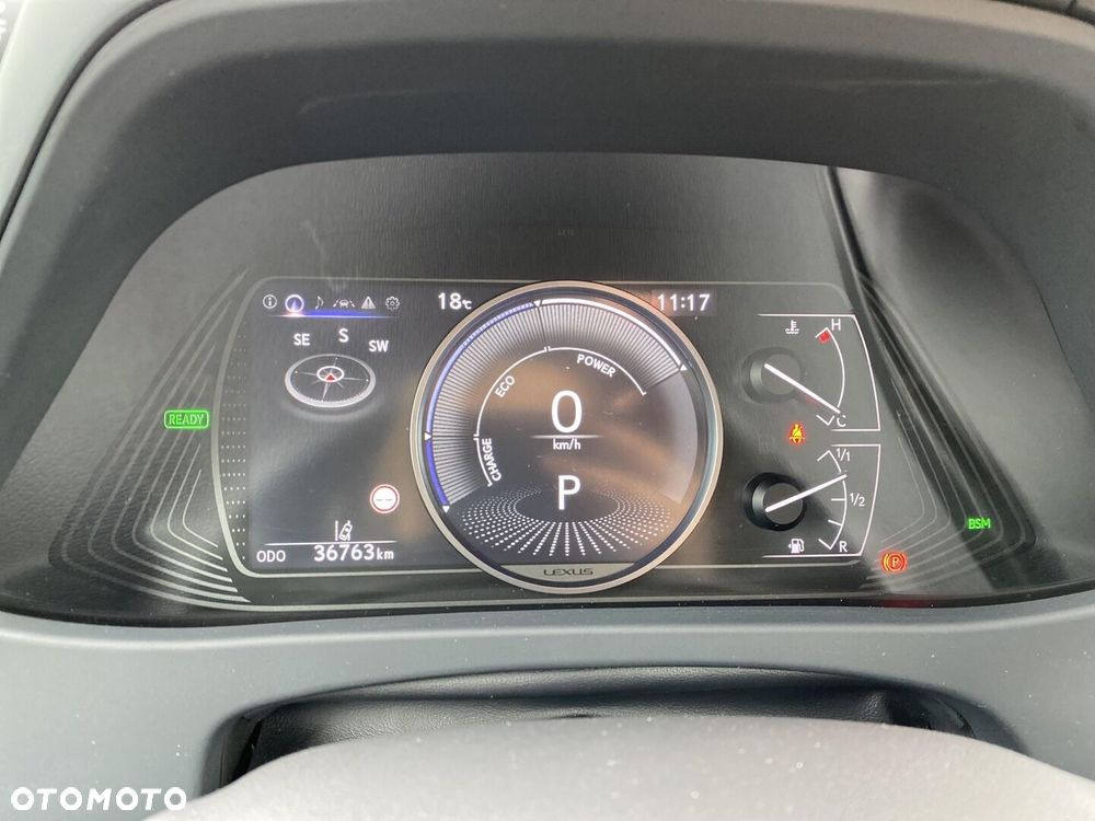 Lexus UX 250h GPF Business 2WD - 18