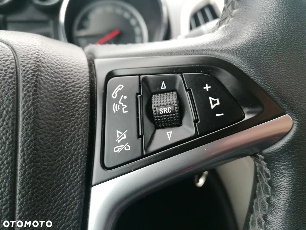 Opel Astra 1.4 Turbo 150 Jahre - 20