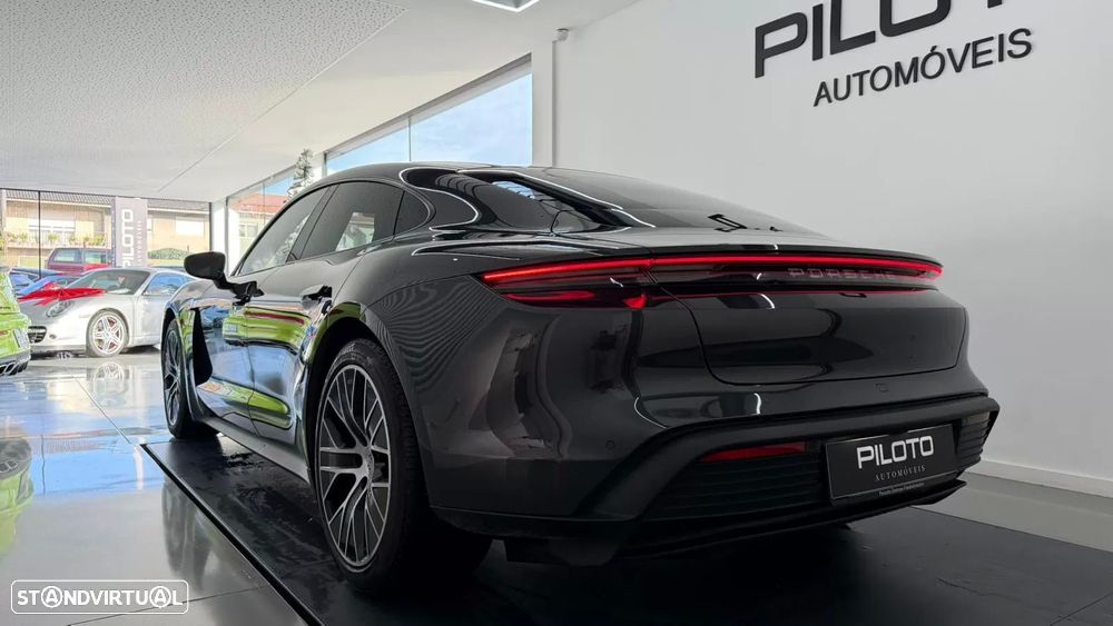 Porsche Taycan Standard - 7