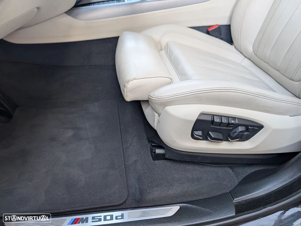 BMW X5 M50 d - 17