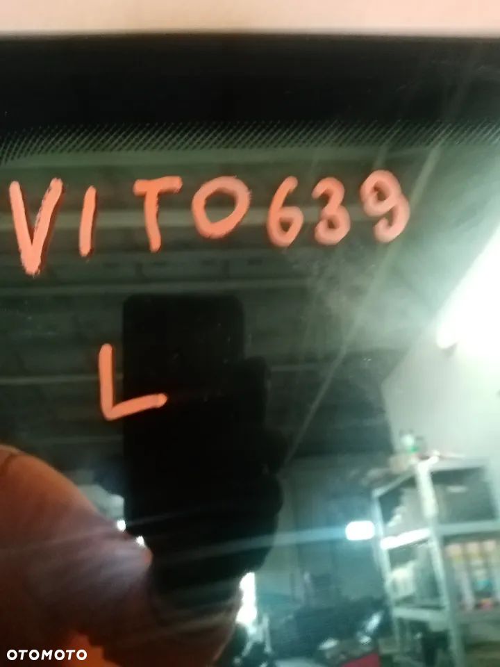 Szyba lewa karoseryjna Mercedes Vito 639 AS2 - 2