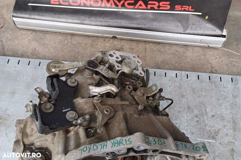 Cutie Viteze Toyota 1.3 BZ 6Trepte 2010-> fără cod - 1
