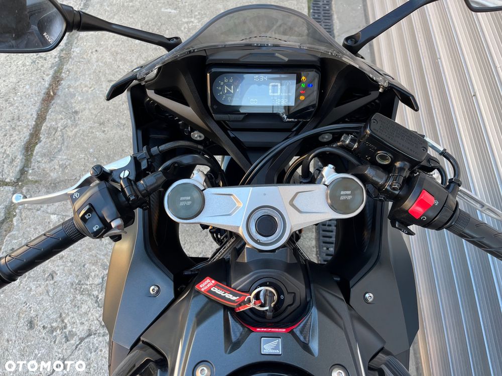 Honda CBR - 31