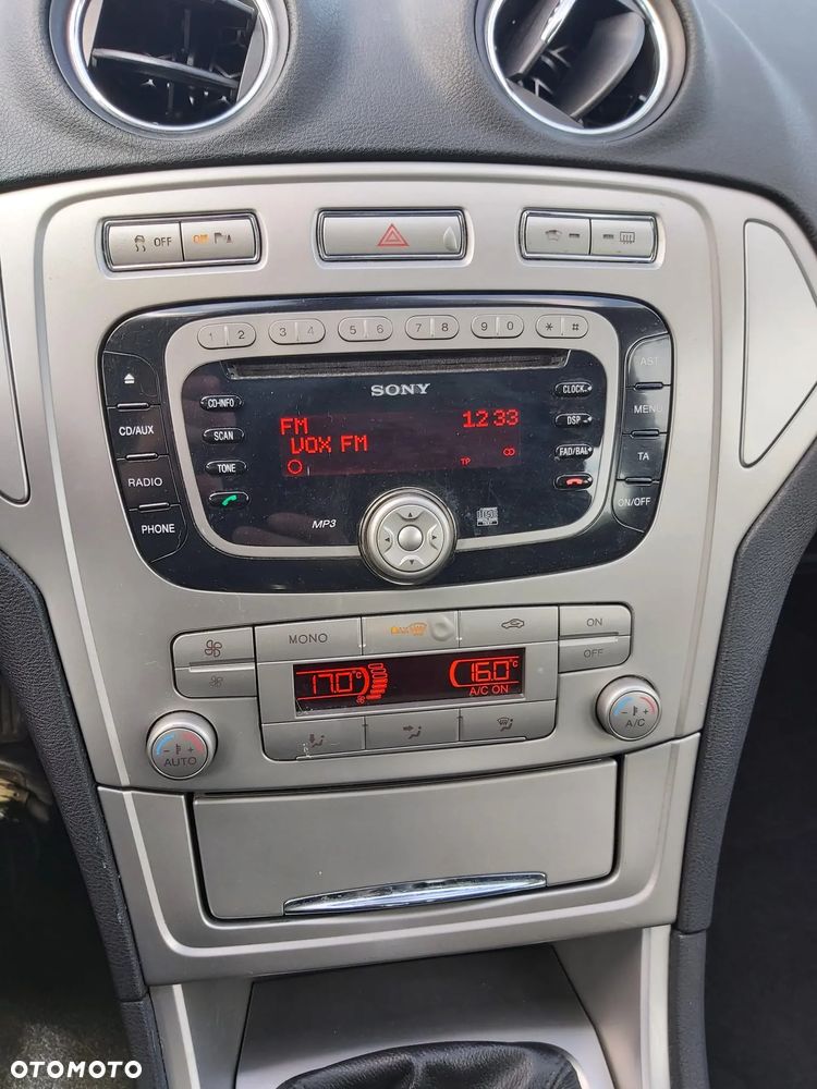 Ford Mondeo 1.8 TDCi Silver X - 17
