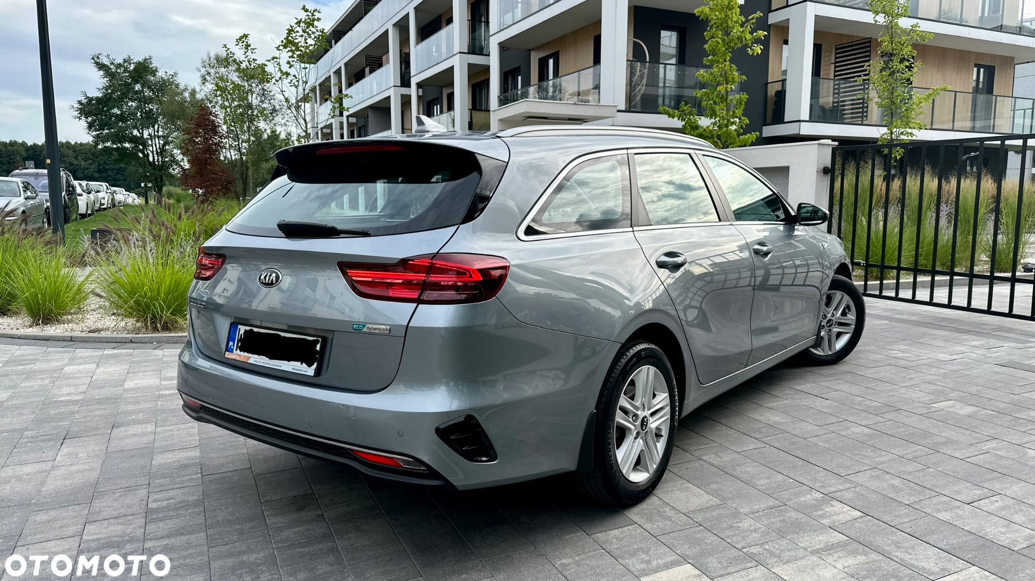 Kia Ceed 1.6 CRDi SCR M - 2