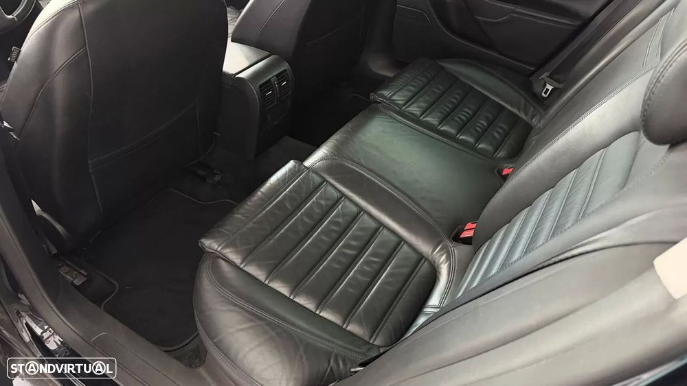 VW Passat 2.0 TDI Sport - 31