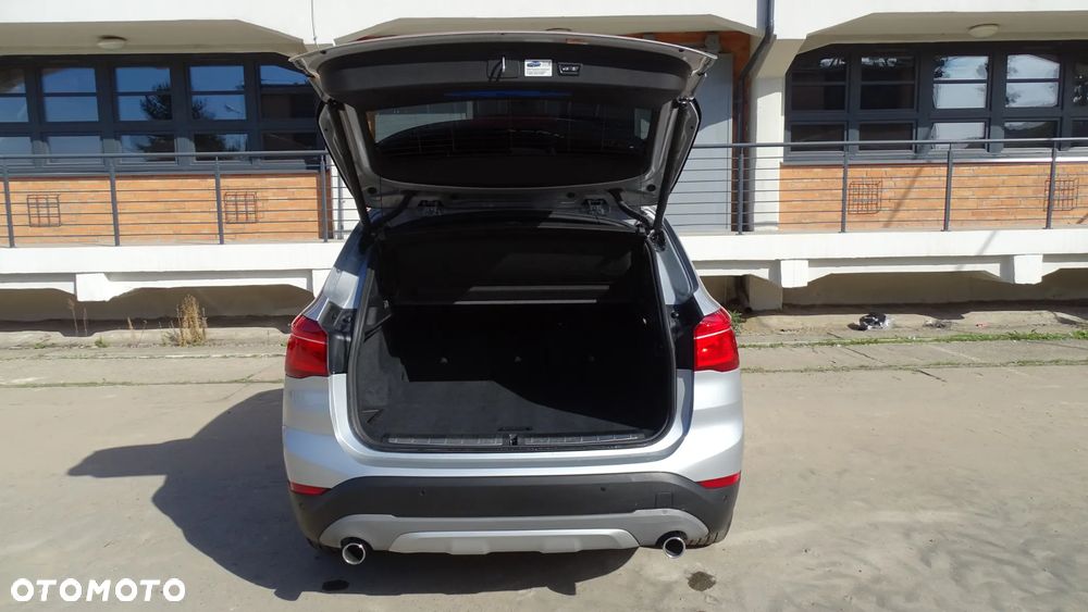 BMW X1 - 13
