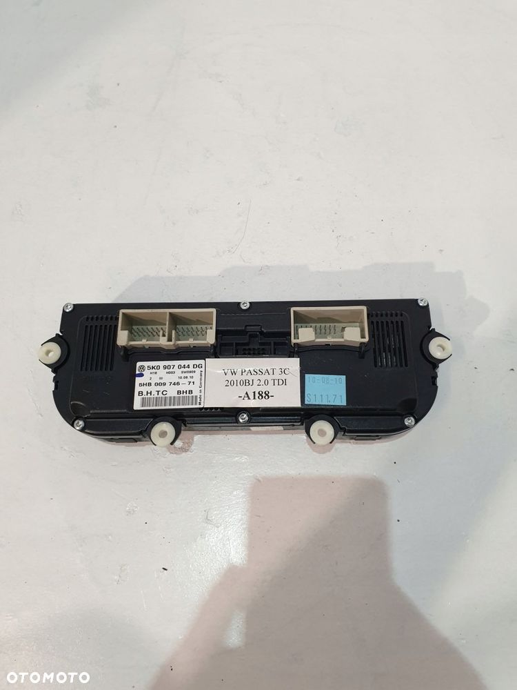 panel klimatyzacji nawiewu 5k0907044dg vw passat b7 2.0tdi 11r - 6