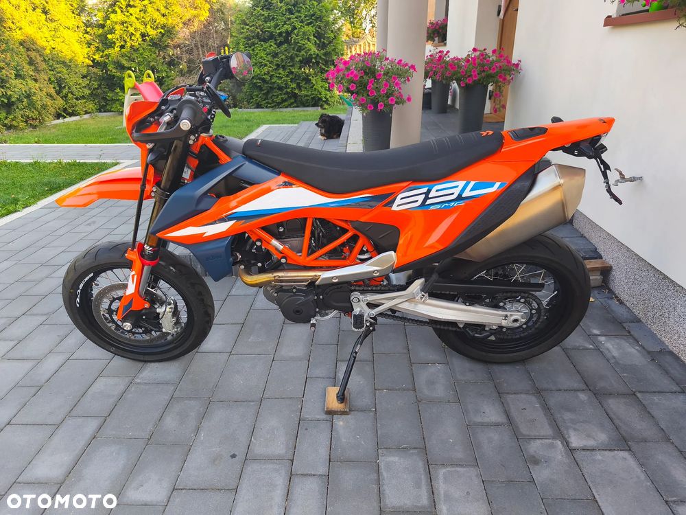 KTM SMC