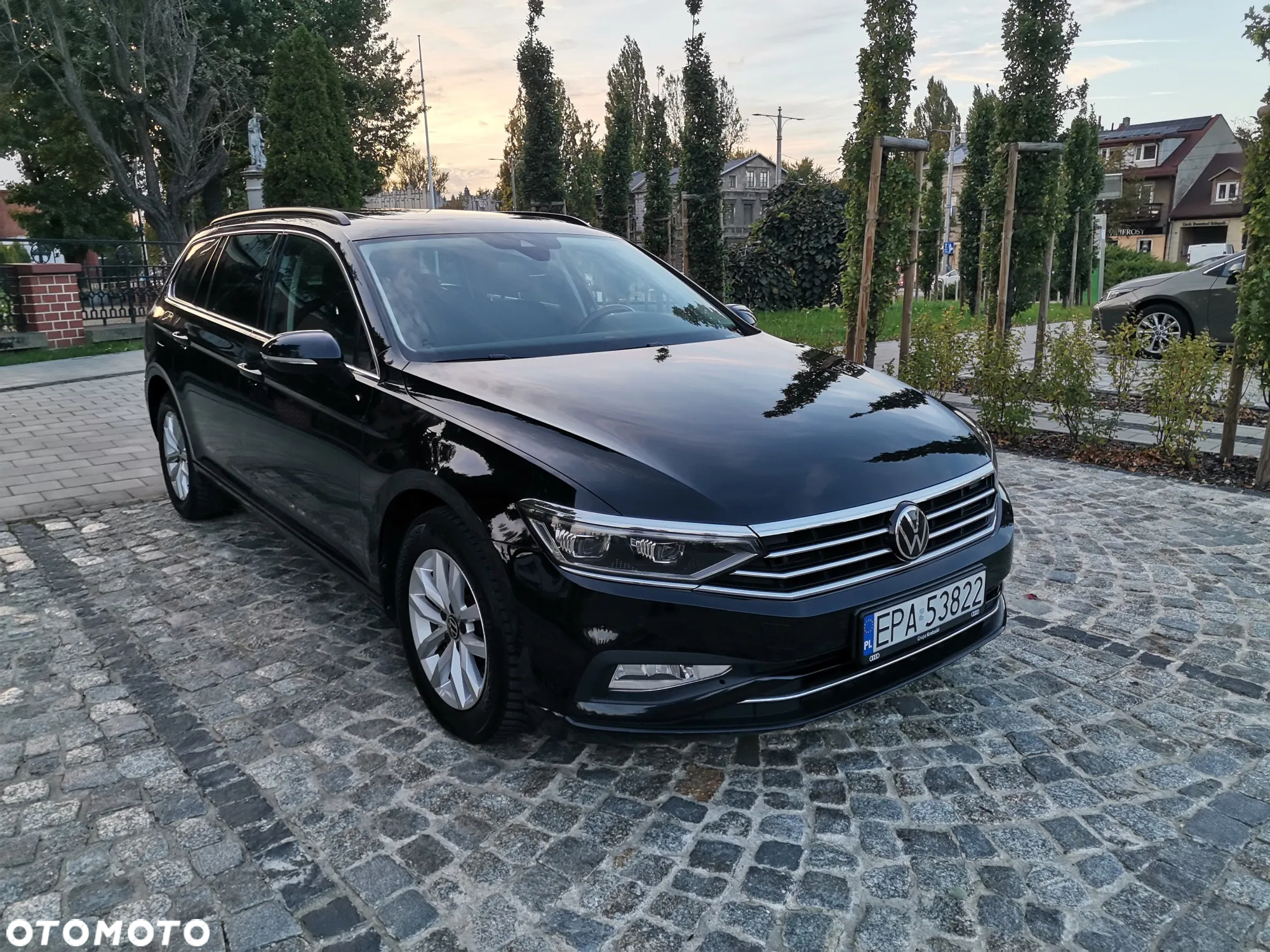 Volkswagen Passat Variant 2.0 TDI SCR DSG Elegance - 2