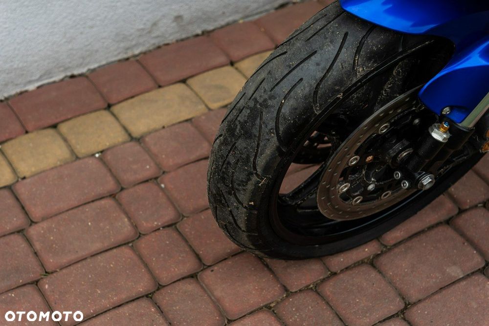 Yamaha R6 - 9
