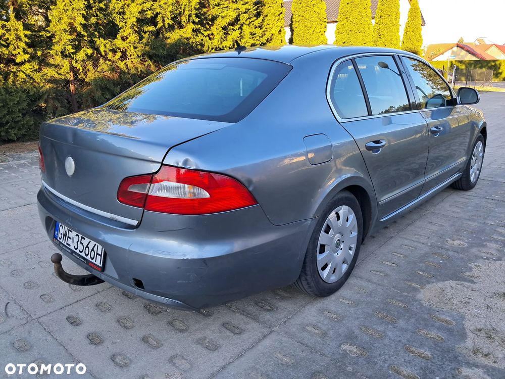 Skoda Superb 1.8 TSI FAMILY - 4