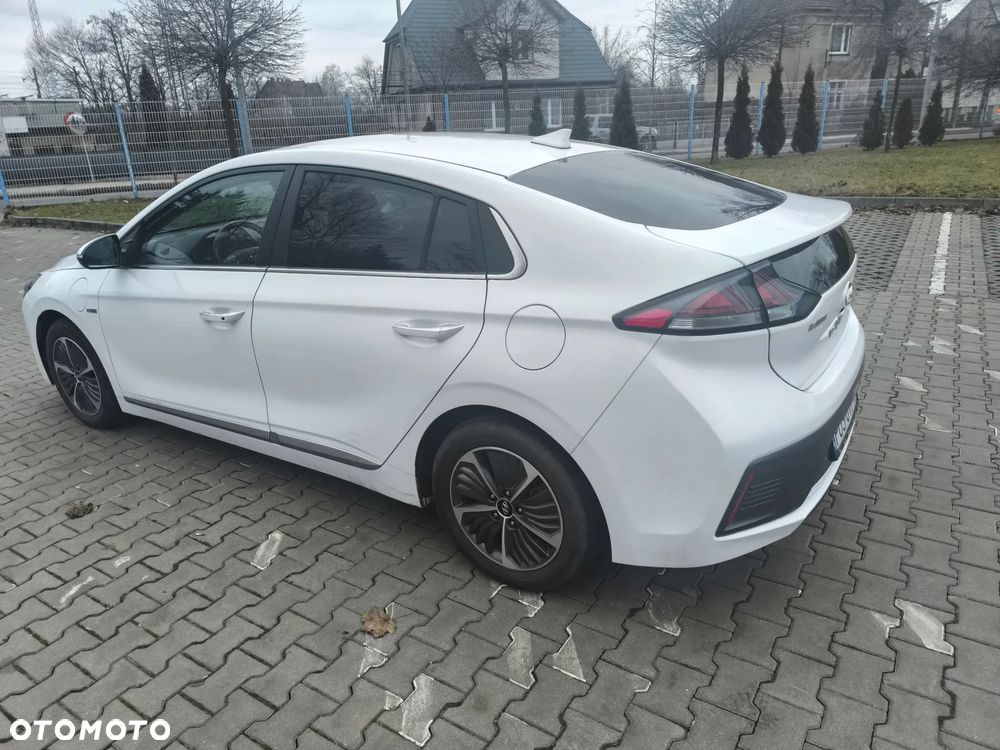 Hyundai IONIQ Plug-in hybrid Premium - 15