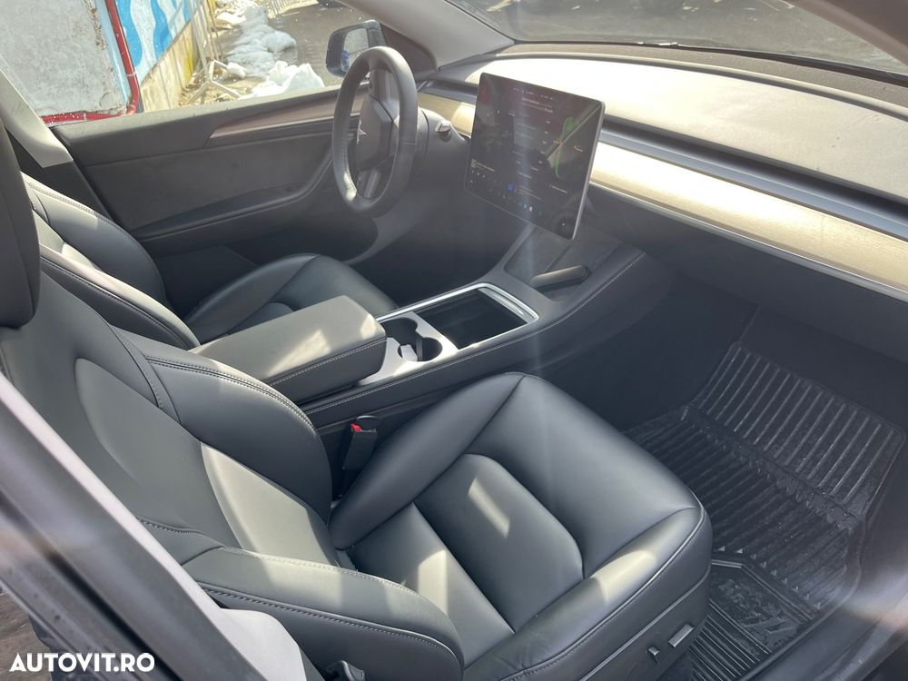 Tesla Model Y Standard - 15
