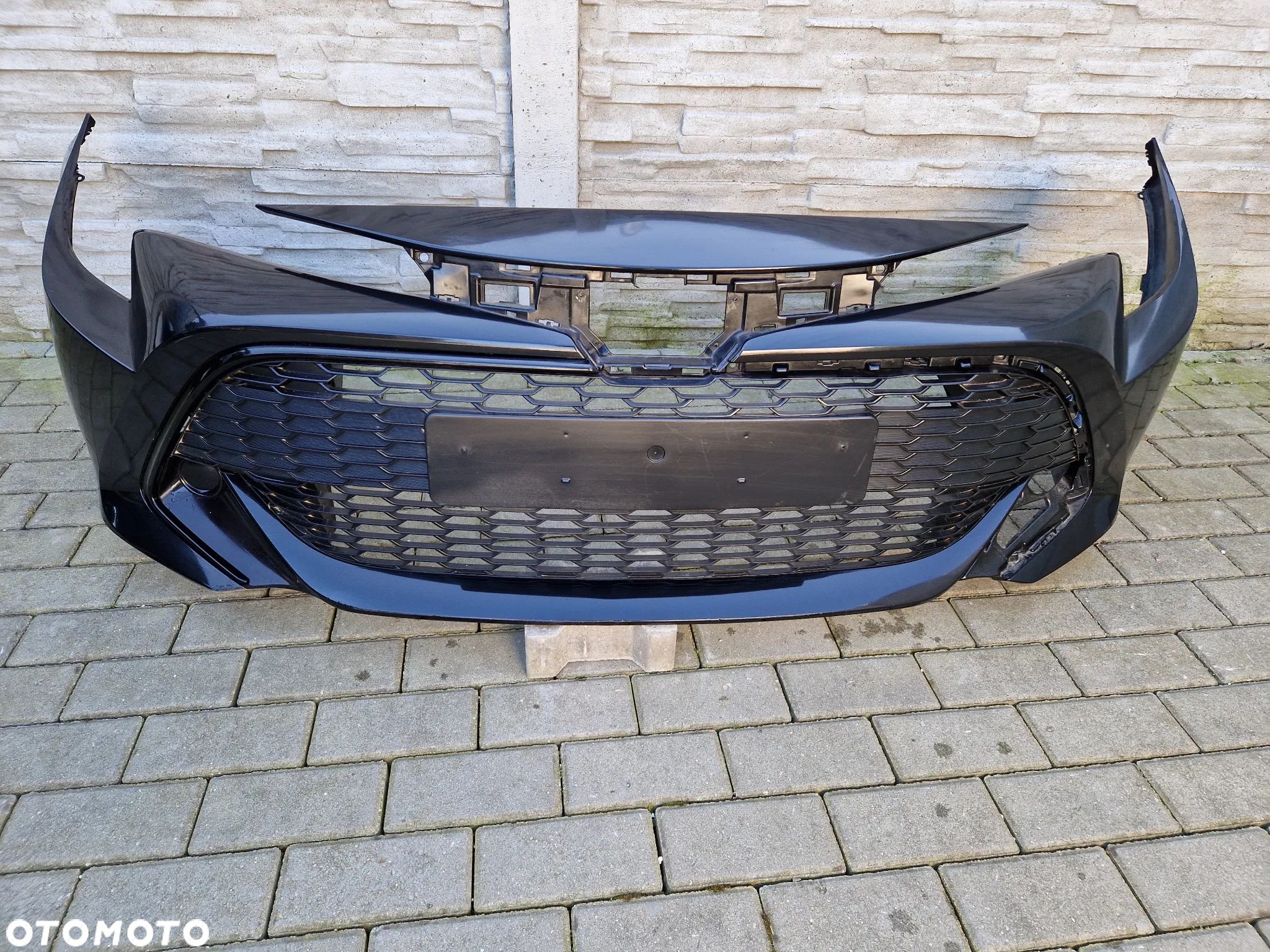 Zderzak Toyota Corolla XII E21 E210 2018 - bez dziur - 1