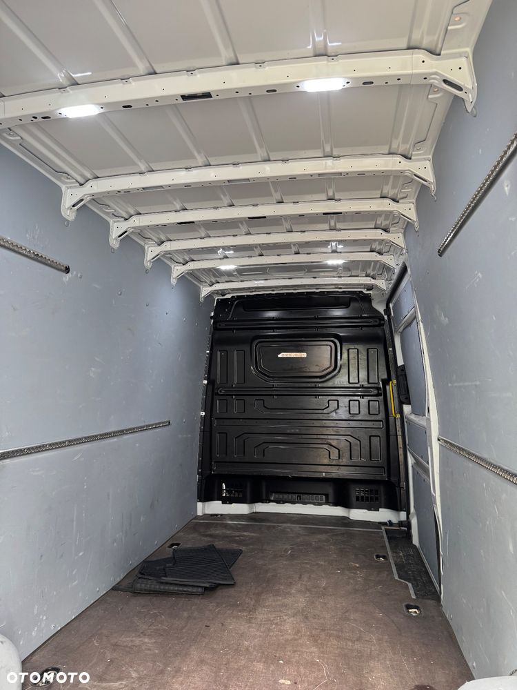 Volkswagen Crafter - 6