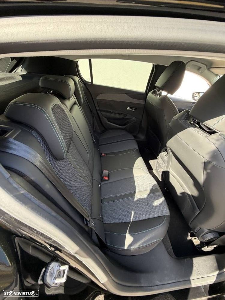 Peugeot 308 1.2 PureTech Allure Pack EAT8 - 11
