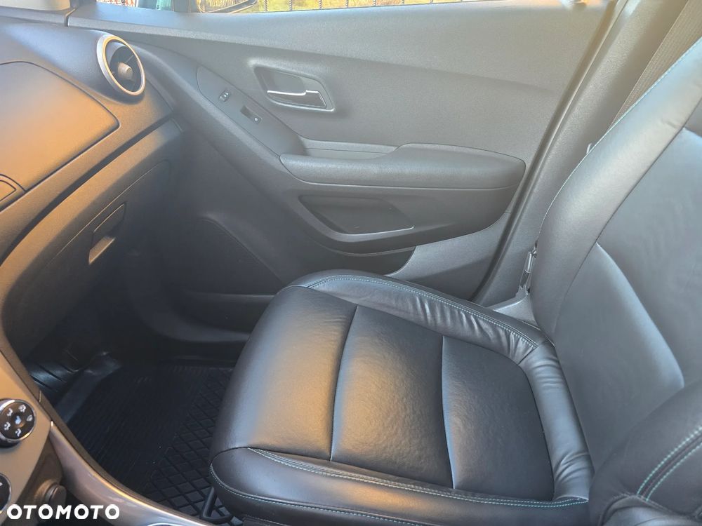 Chevrolet Trax 1.4 T LT AWD - 12