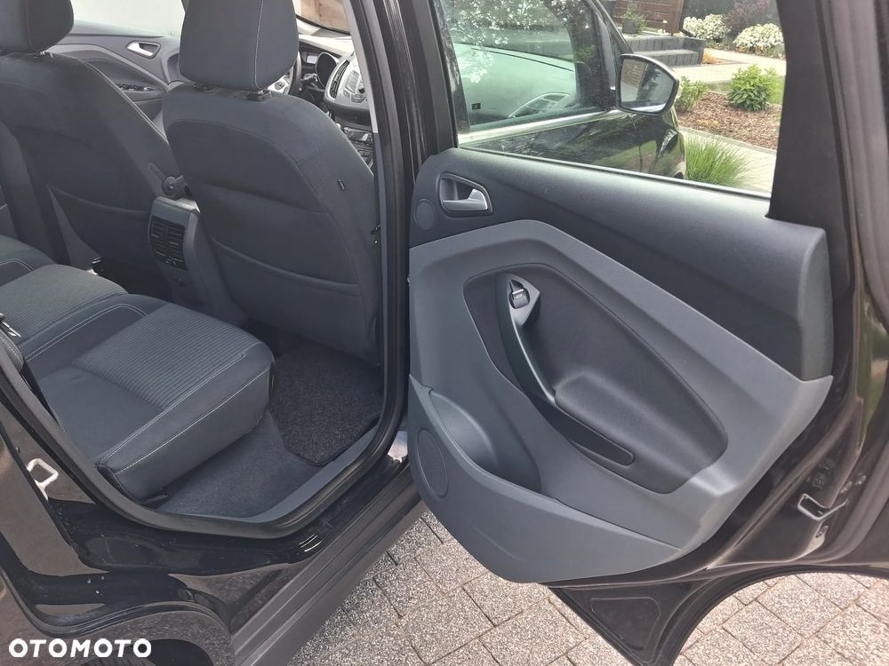 Ford C-MAX 2.0 TDCi Titanium MPS6 - 16