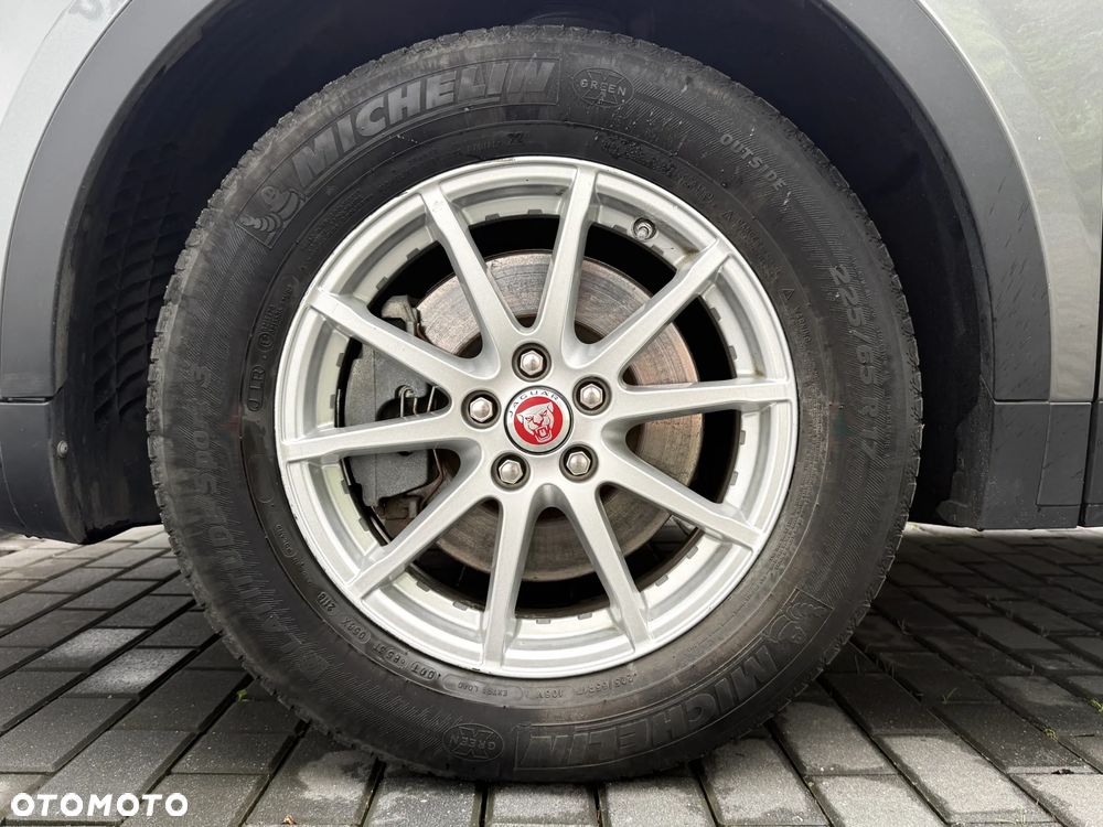 Jaguar E-Pace 2.0 i4P AWD - 8