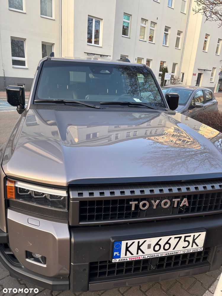 Toyota Land Cruiser - 5