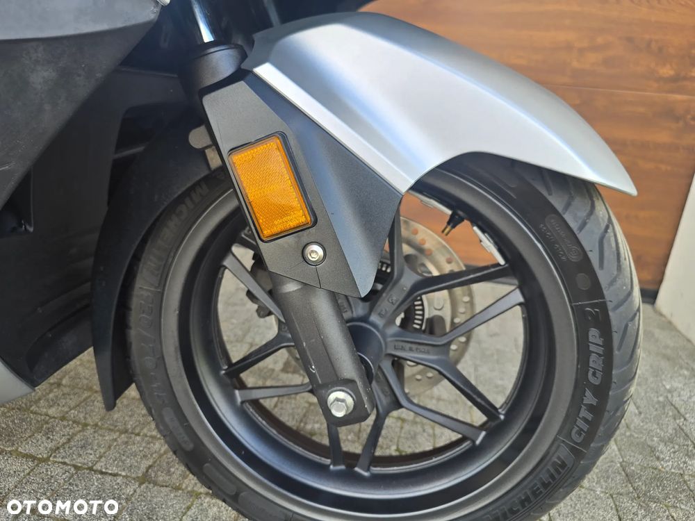 Honda NSS - 26