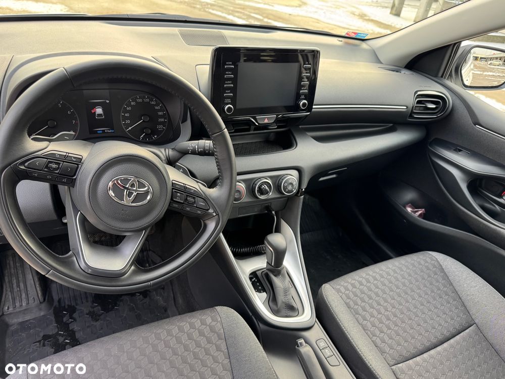 Toyota Yaris 1.5 Comfort CVT - 8