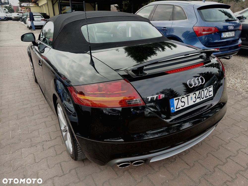 Audi TT S Coupé tronic - 28