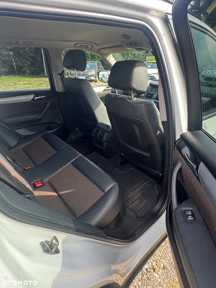 BMW X3 xDrive30d Advantage - 12
