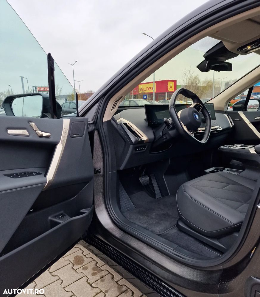 BMW iX xDrive50 - 7