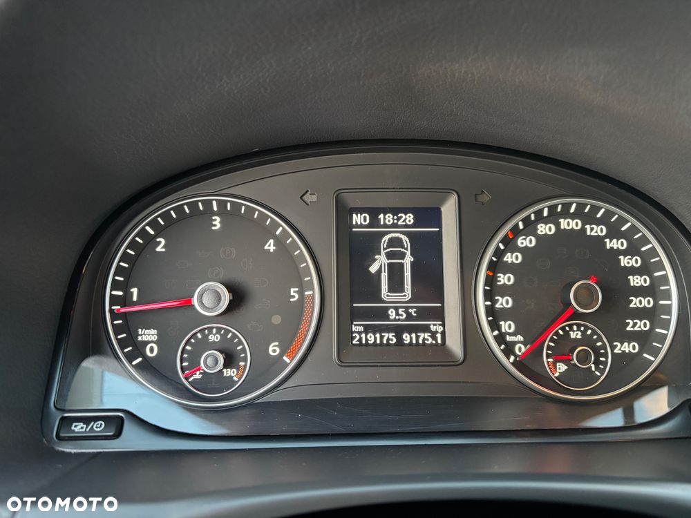 Volkswagen Touran 1.6 TDI BMT SCR Comfortline - 11