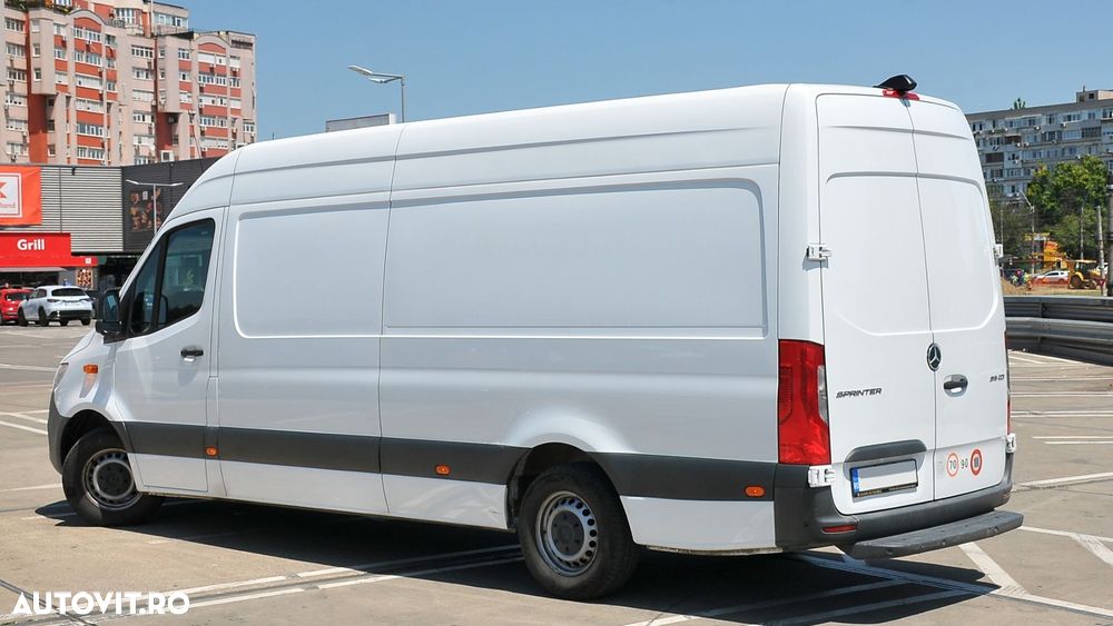 Mercedes-Benz Sprinter - 5