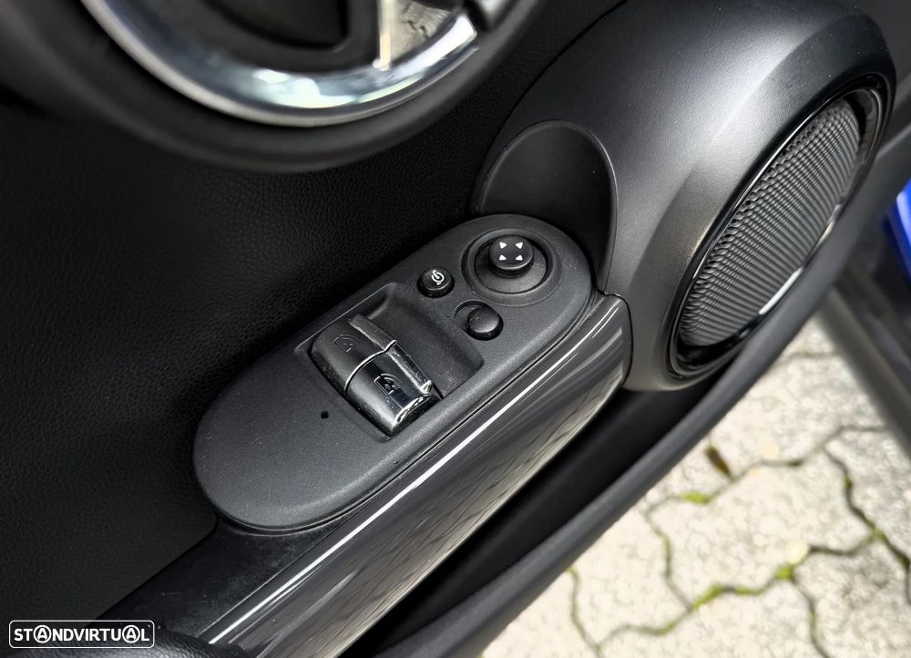 MINI 3 Portas One Auto - 34