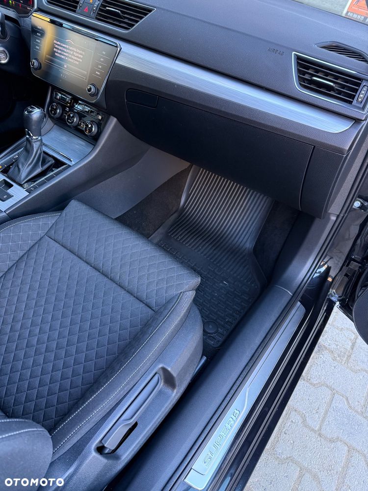 Skoda Superb 2.0 TDI SCR 4x4 Ambition DSG - 16