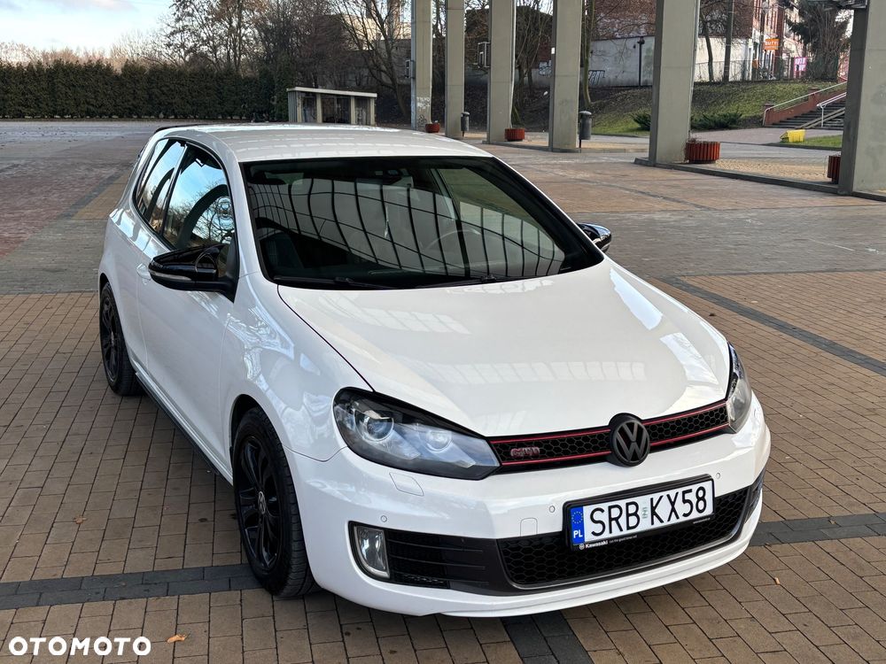 Volkswagen Golf - 11