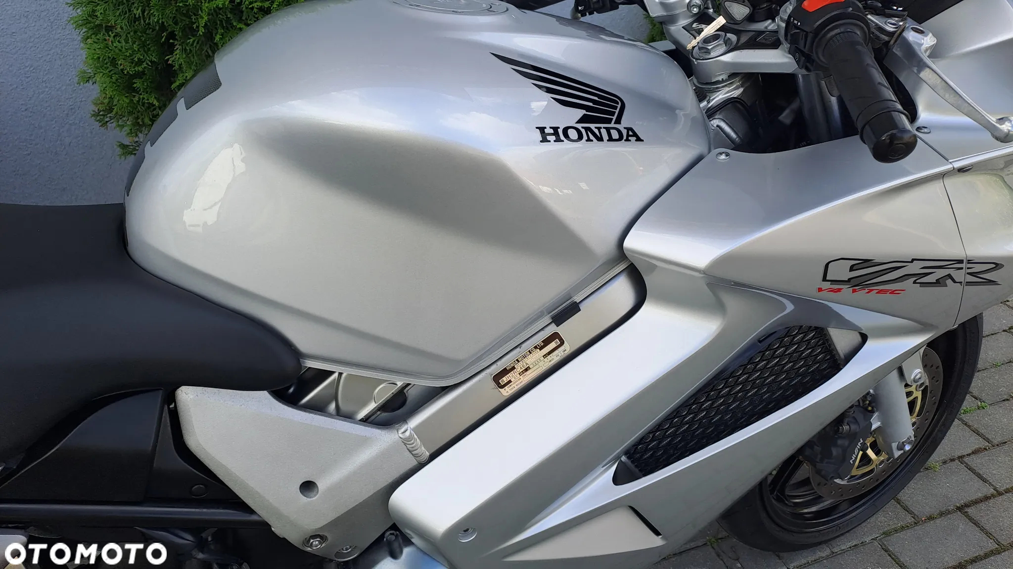 Honda VFR - 21
