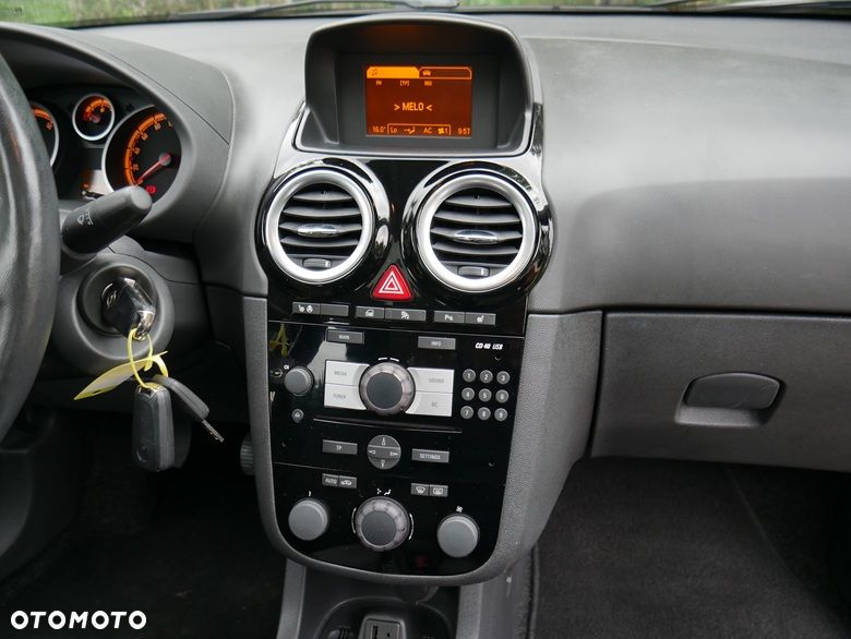 Opel Corsa 1.4 16V Innovation - 7