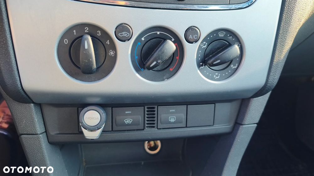 Ford Focus 1.6 TDCi Ambiente - 12