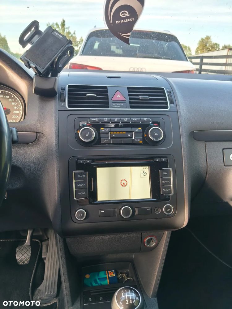 Volkswagen Touran 1.6 TDI DPF Comfortline - 8